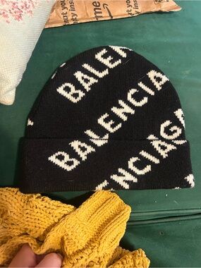 BALENCIAGA Knit Beanie Hat Black White Reversible Rare